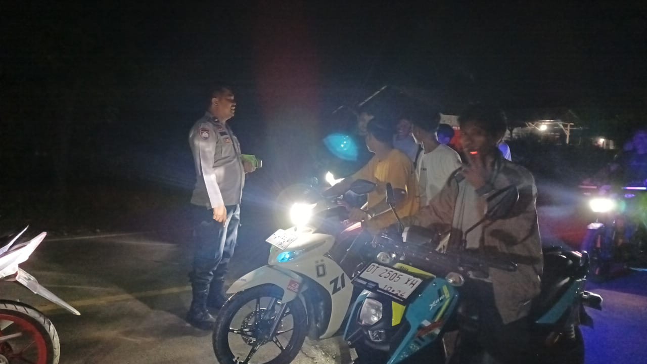 Patroli Dialogis, Personel Polsek Palangga Selatan Imbau Warga Jaga Kamtibmas Kondusif Jelang Pilkada 2024