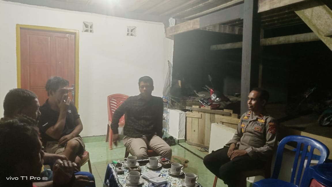 Patroli Dialogis , Kapolsek Benua Ingatkan Warga Waspada Terhadap Peredaaran Upal