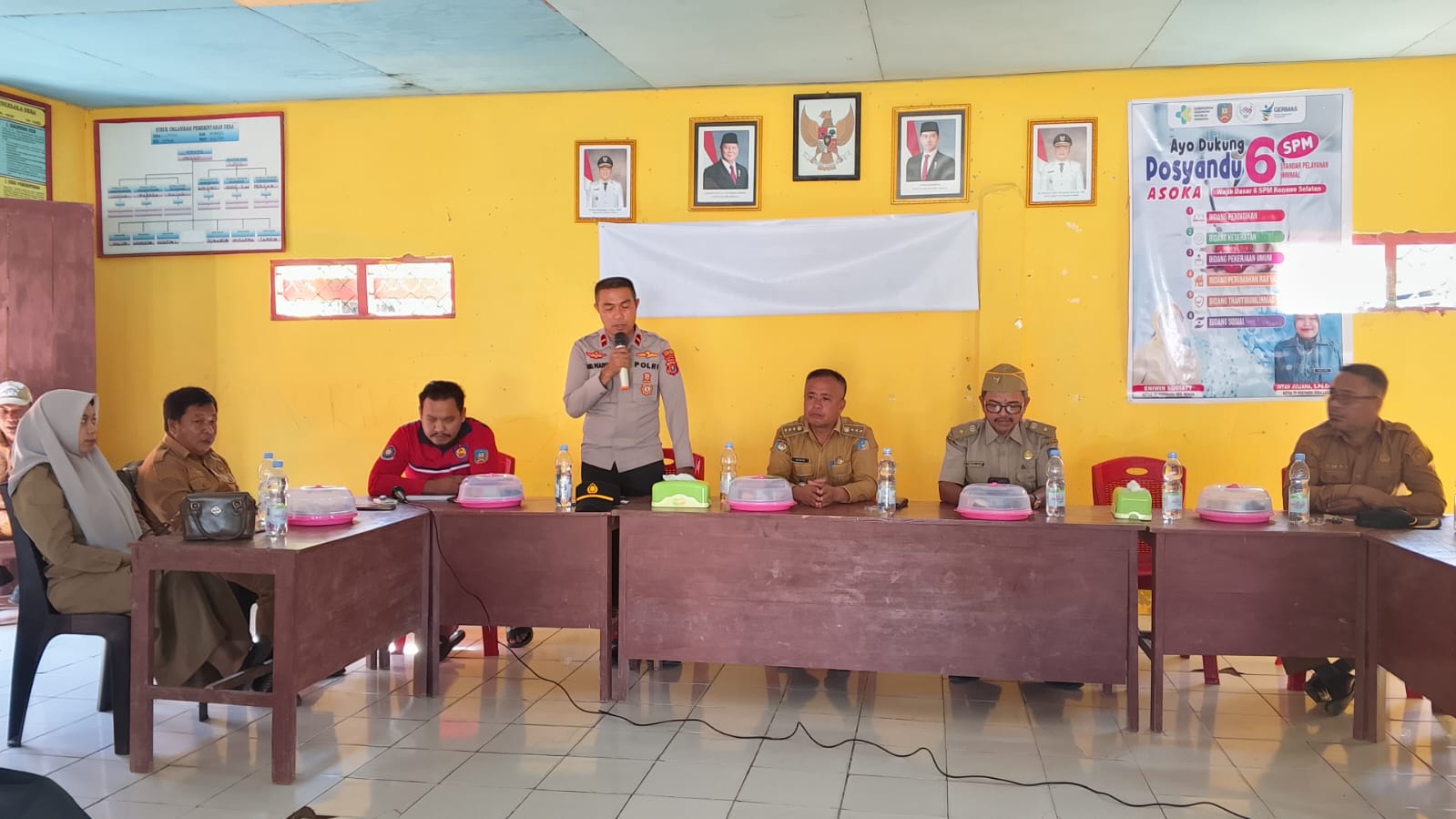 Rapat Terpadu,     Kapolsek Benua Ajak Warga Bersinergi Sukseskan HUT RI Ke-81 dan Jaga Kamtibmas