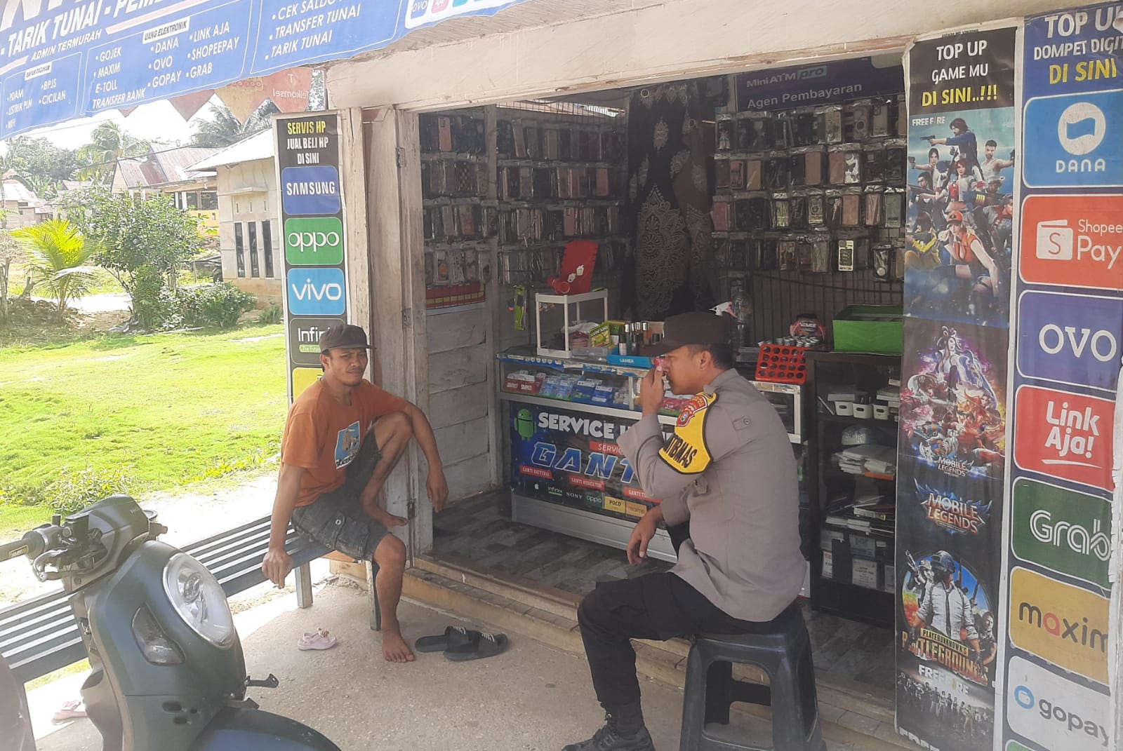 Bhabinkamtibmas Polsek Benua Gelar Patroli dan DDS, Ajak Warga Bersama Jaga Kamtibmas